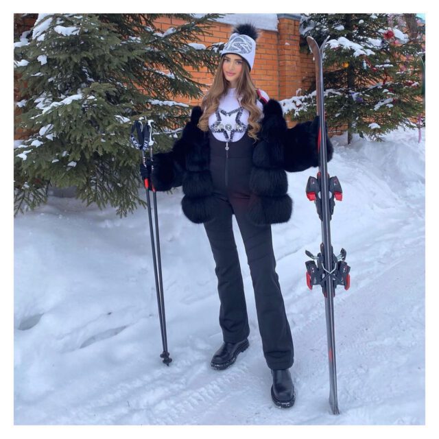 @margarita.tsvetkova is wearing @sportalm_kb ❄️

#budinstein_media #sportalm